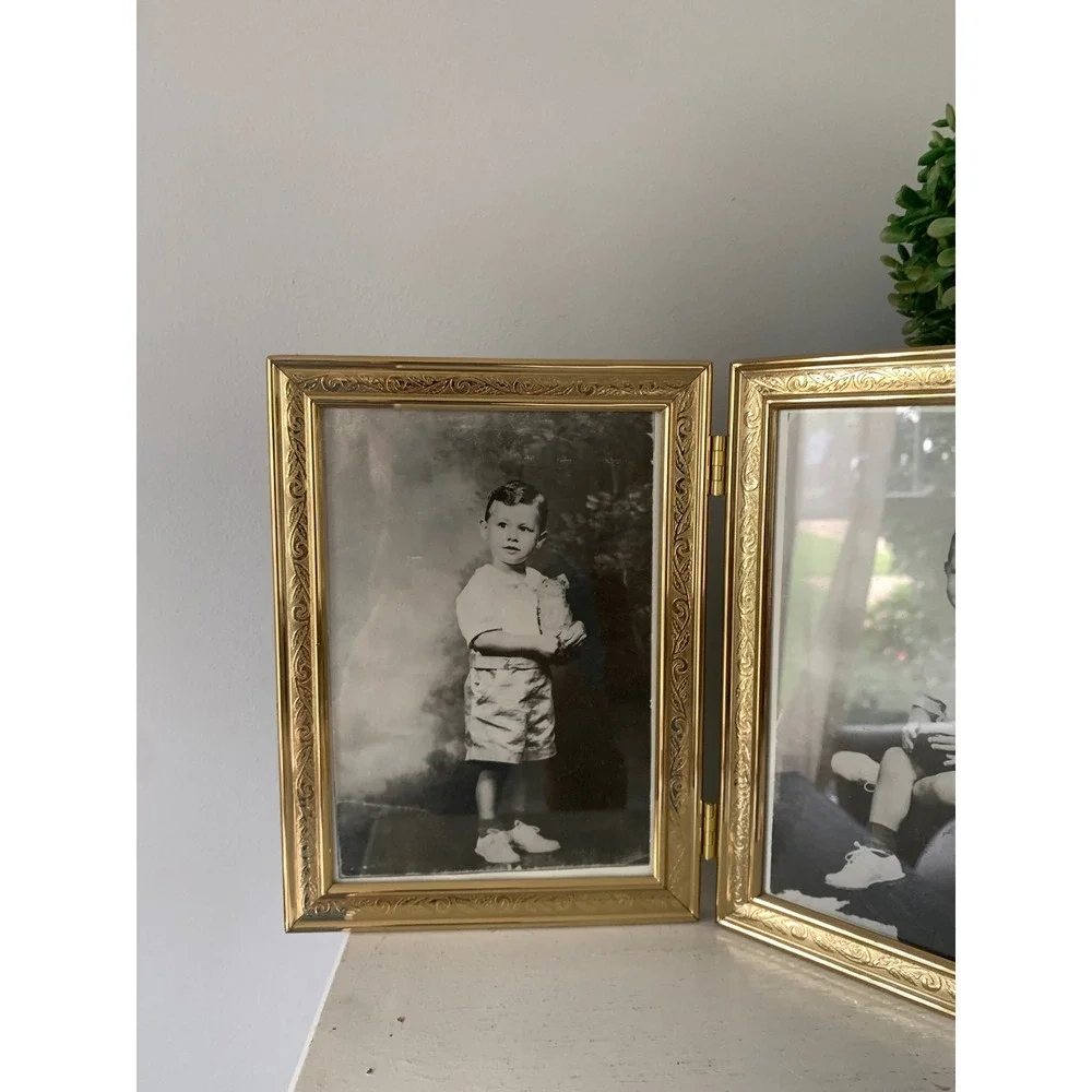 Vintage Louis Michel Co Solid Brass Double Folding 5x7 Picture Frame Gold Etched